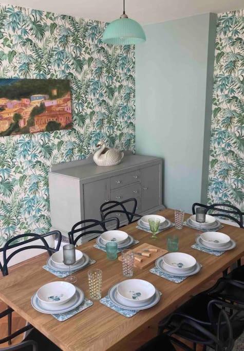 Spacious Semi-Detached Southsea House, Free Parking On Drive Portsmouth Buitenkant foto